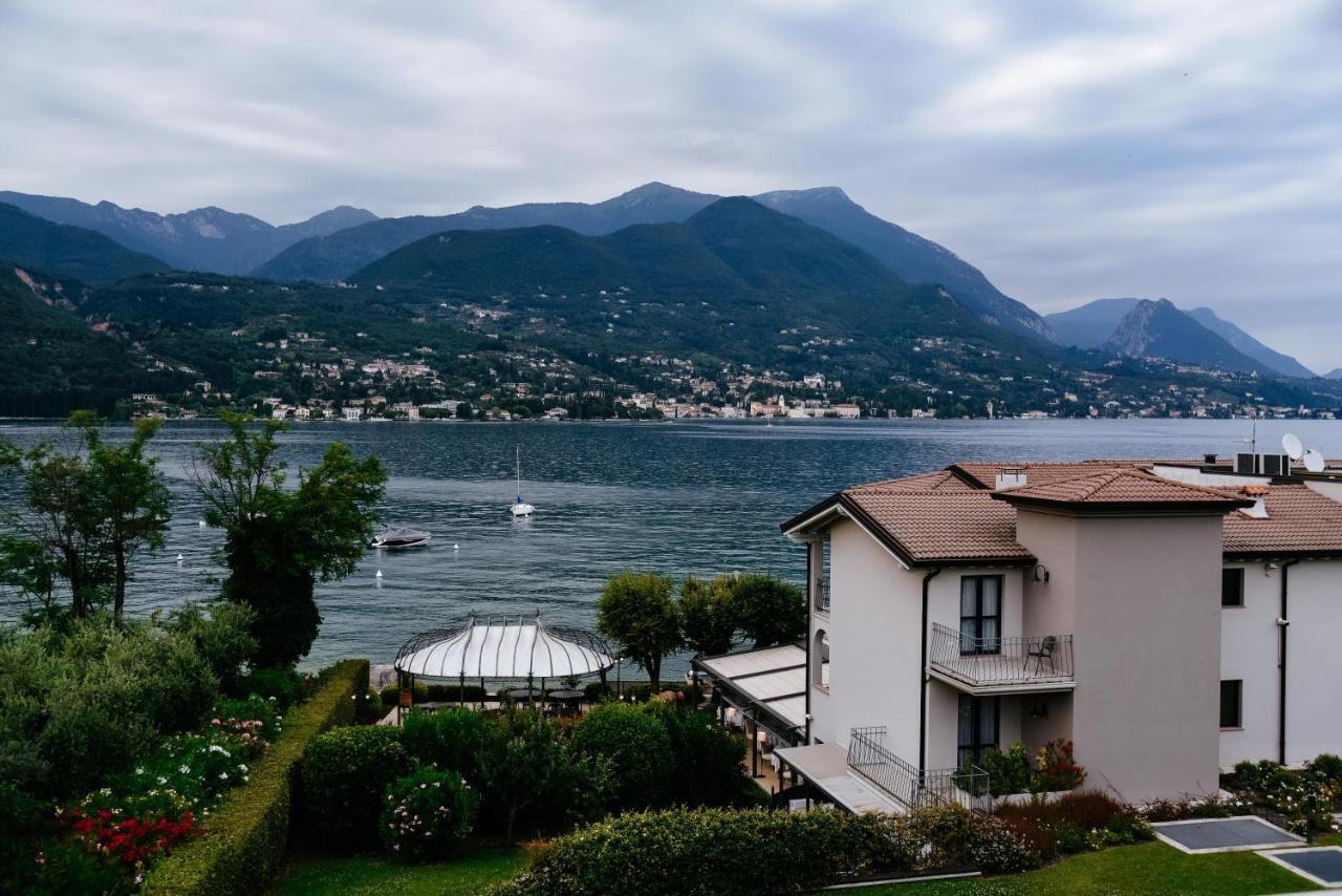Bella Hotel & Restaurant With Private Dock For Mooring Boats San Felice del Benaco Exterior photo