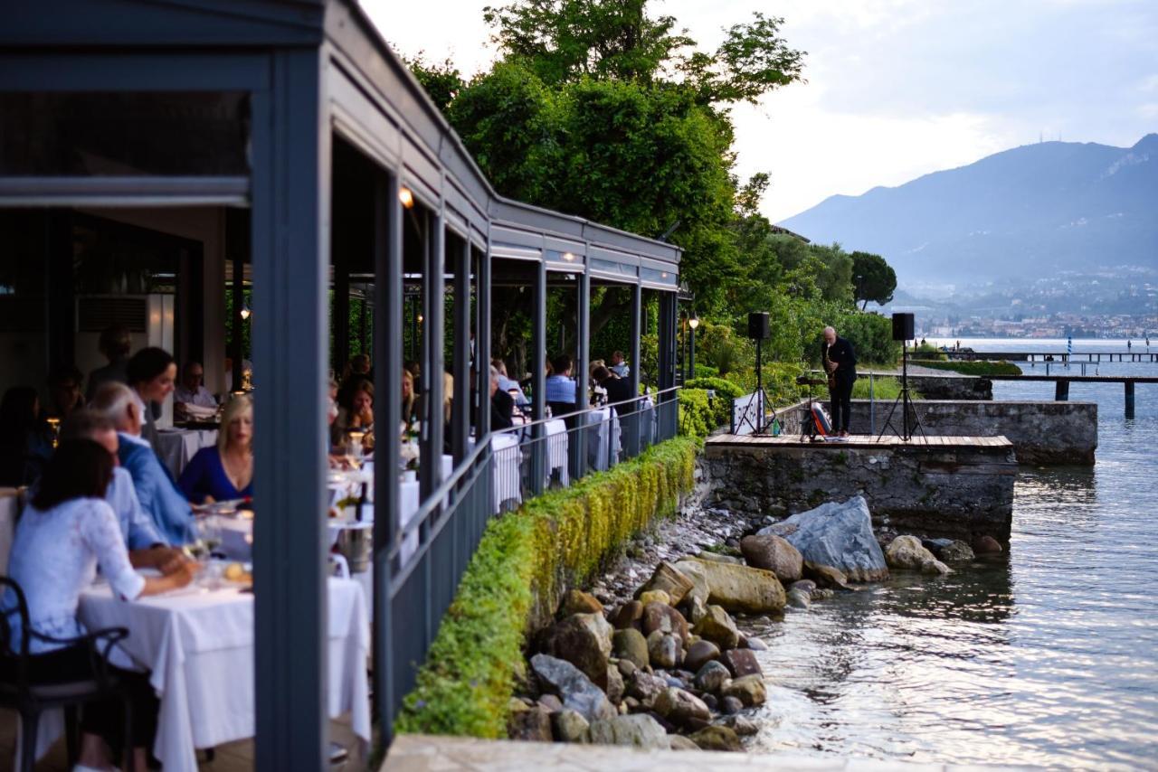 Bella Hotel & Restaurant With Private Dock For Mooring Boats San Felice del Benaco Exterior photo